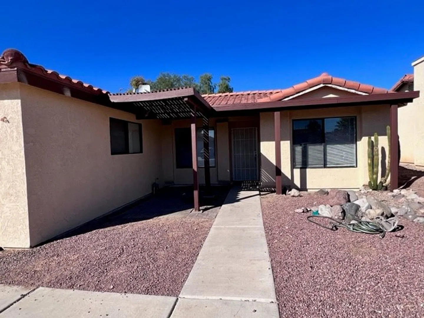 3BR 2Ba Remodeled with Yard and Garage — Photo 2