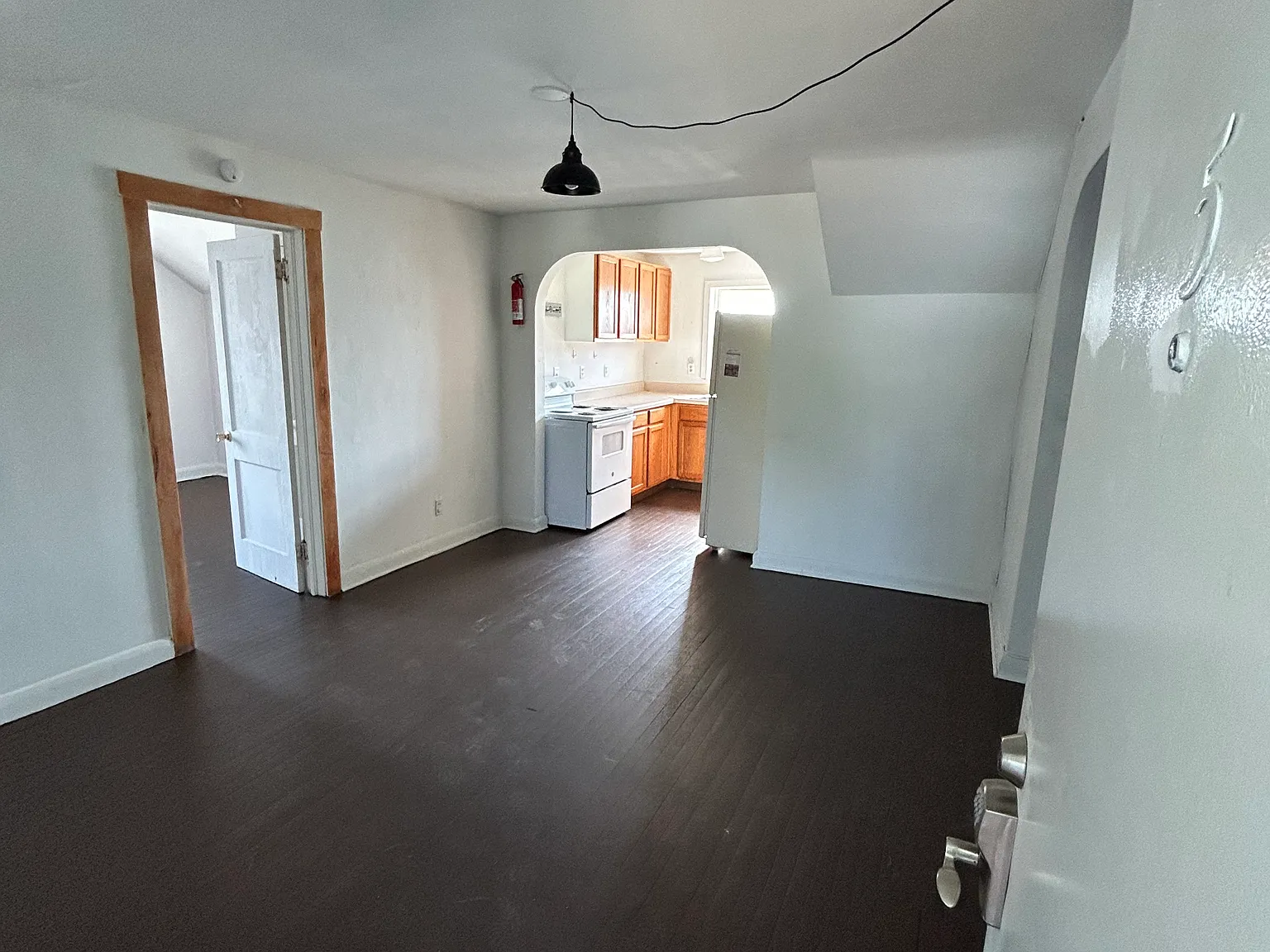2 bed, $550 — Photo 1