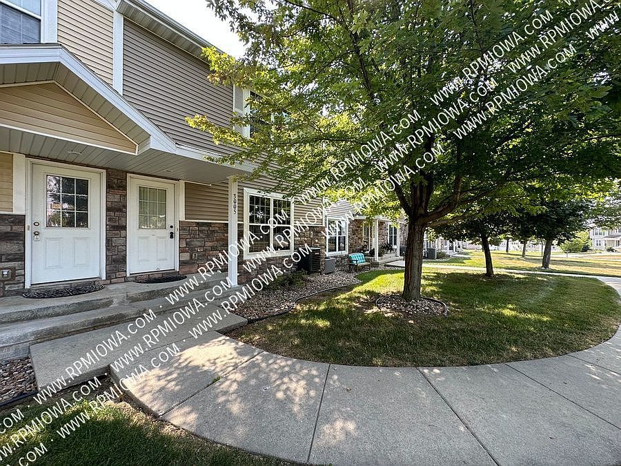 1st image of 3005 SW White Birch Dr