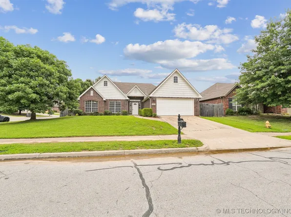 12003 S Tamarack St, Jenks, OK 74037