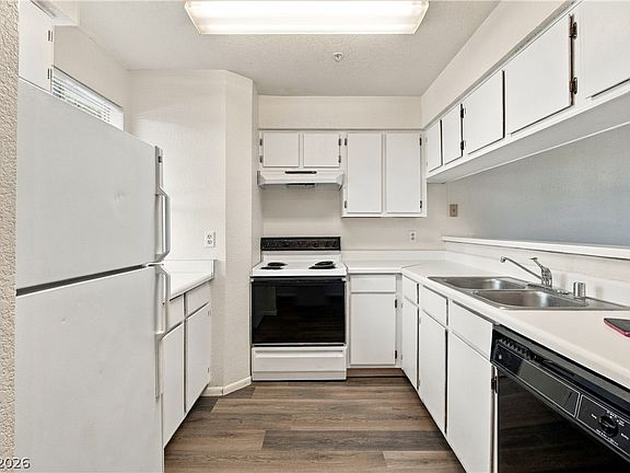 5th image of 2036 Mesquite Ln APT 203