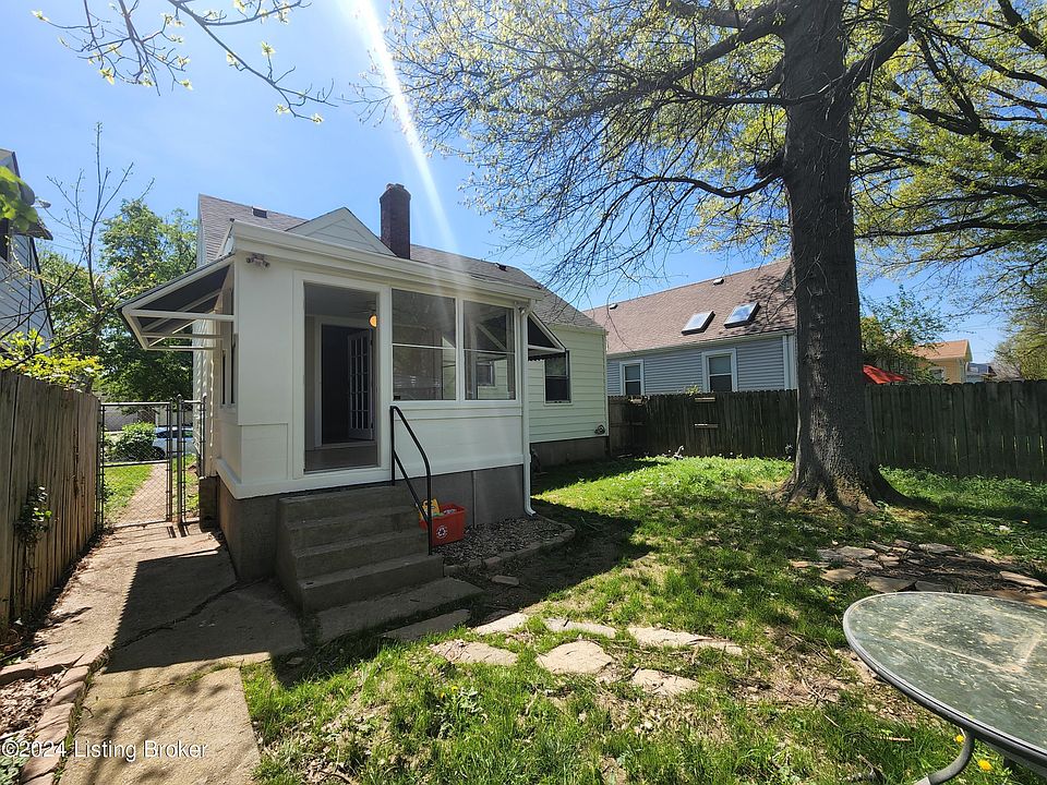 2nd image of 617 E Brandeis Ave