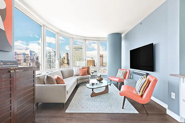 Sold by Compass | media 1