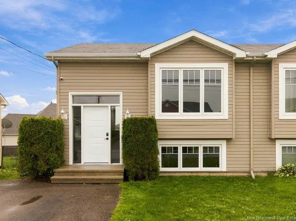 138 Penrose St, Moncton, NB E1E 4W6