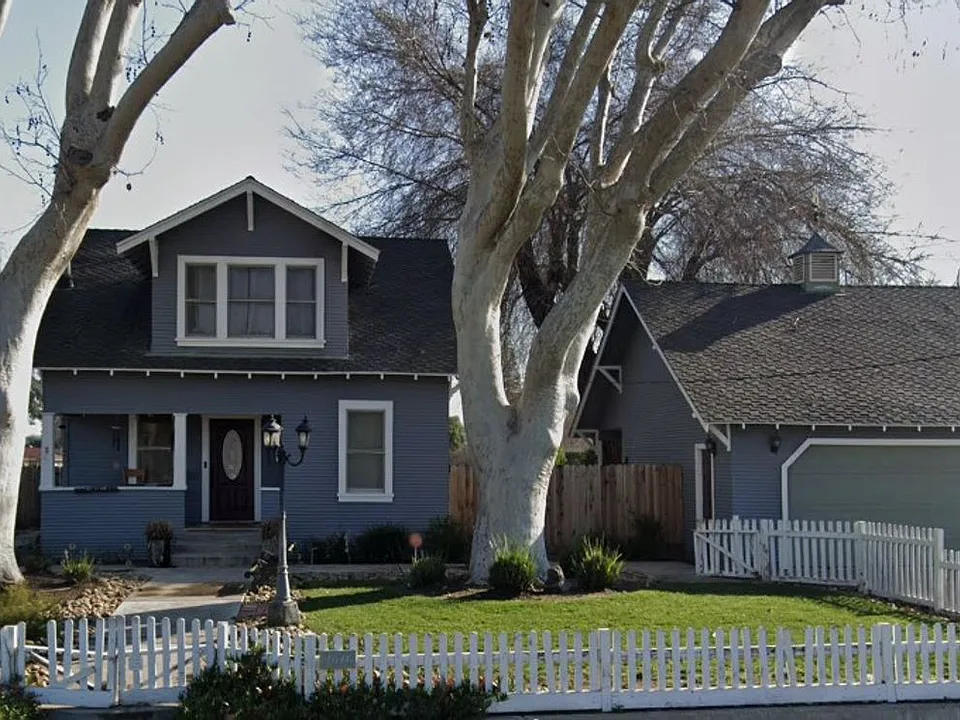 2616 Colorado Ave