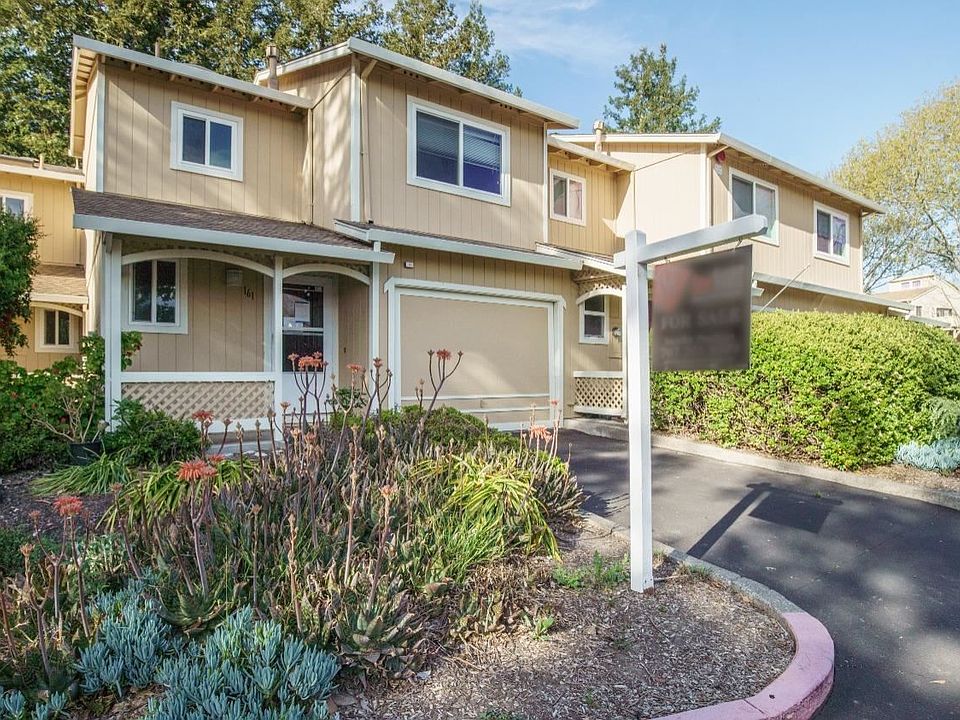 1st image of 161 Acorn Dr