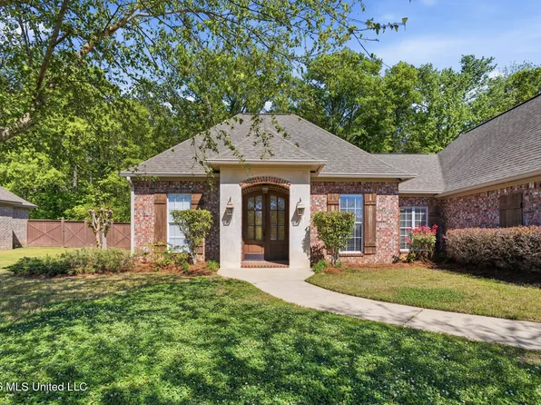 202 Belle Oak Dr, Brandon, MS 39042