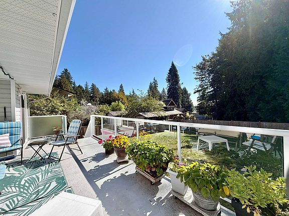 4th image of 1073 Grandview Rd