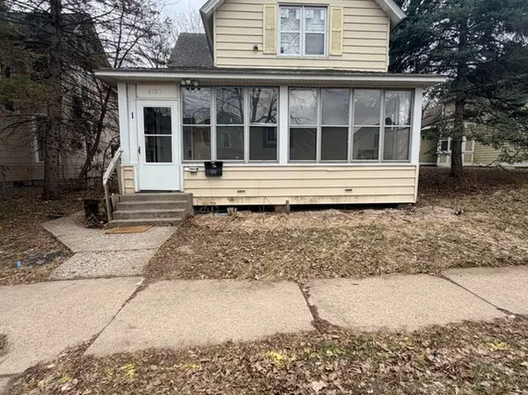 1030 Reaney Ave, Saint Paul, MN 55106