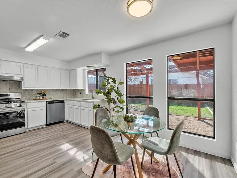 1800 Tamra Ct — Photo 5