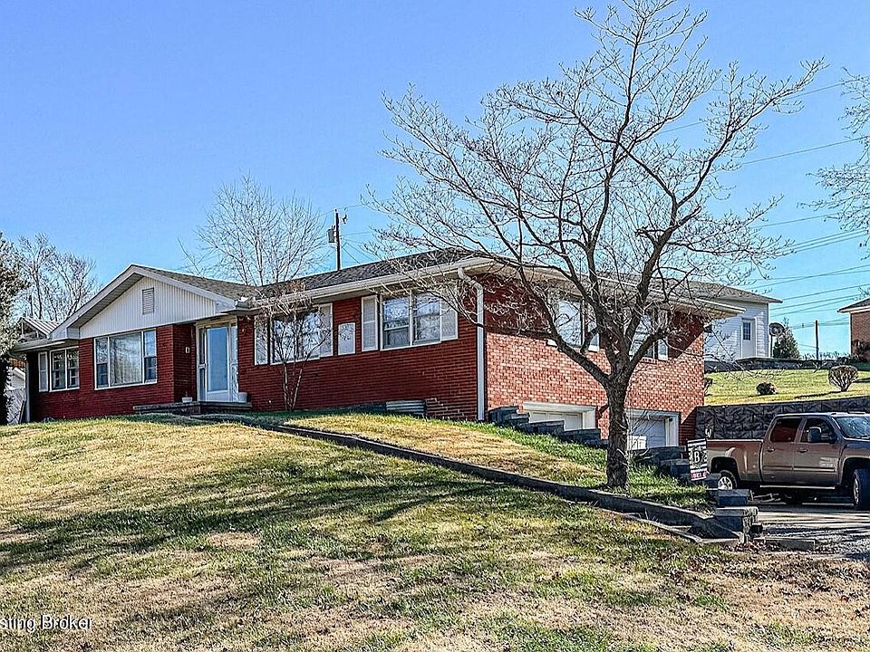 1st image of 18 Valley Dr