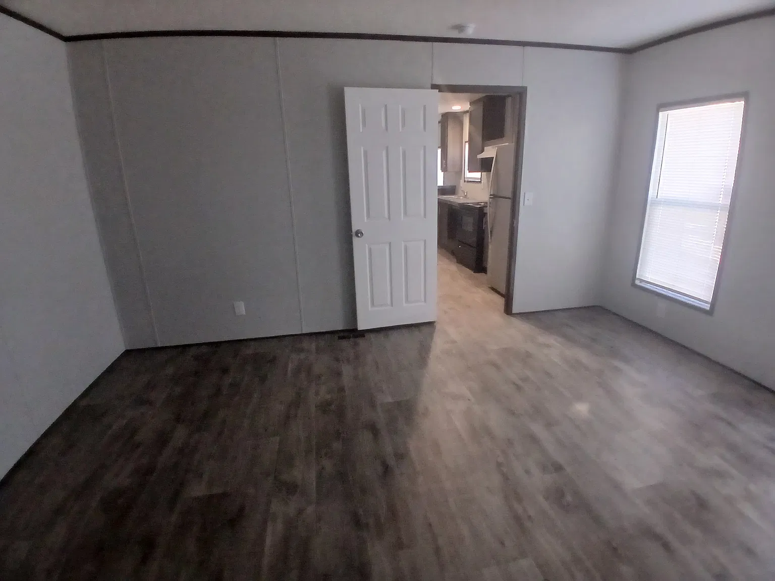 3310 Stephen F Austin Dr — Photo 2