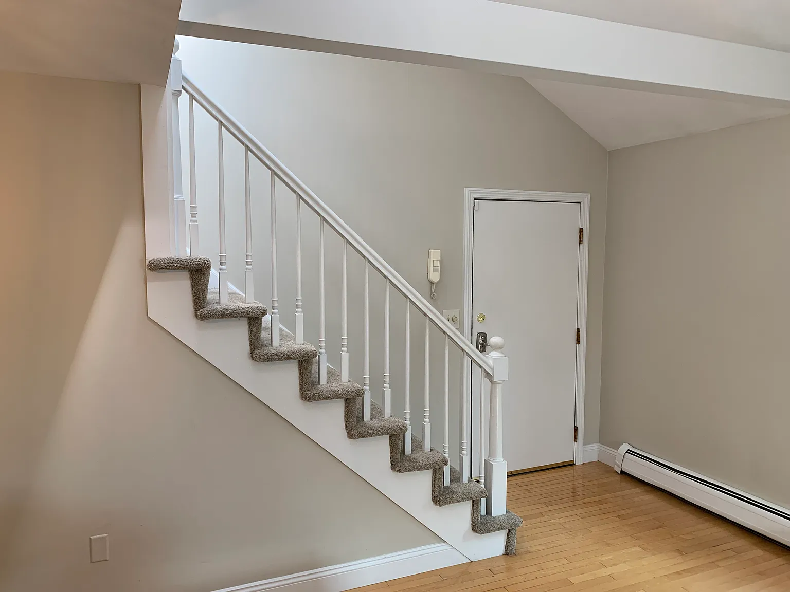 6 Temple St — Photo 3