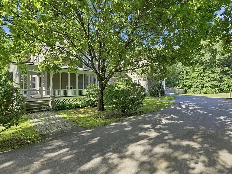 50 Rockwood Rd — Photo 3