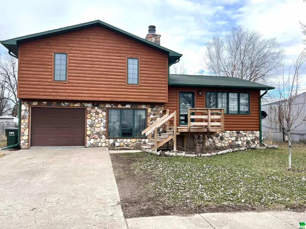 208 4th Ave, Hornick, IA 51026