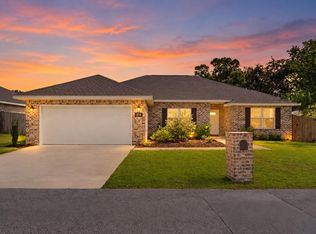214 Squirrel Haven Rd, Mary Esther, FL 32569