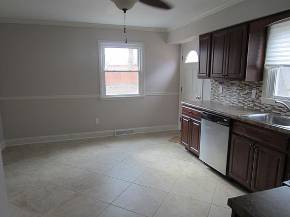 5th image of 2B Lynn Ct