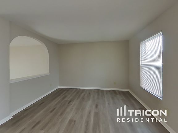 4th image of 1605 Wagner Dr