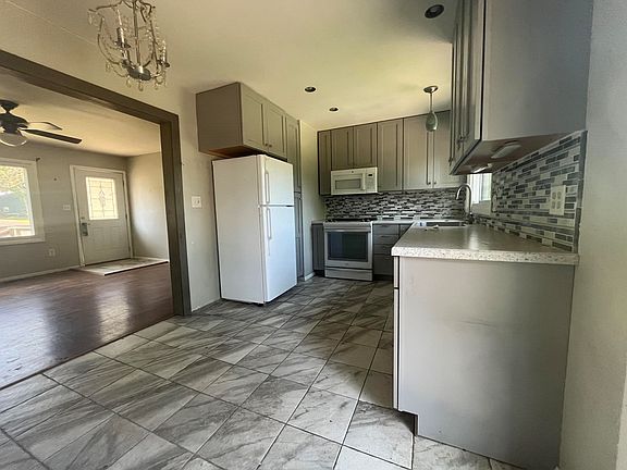 4th image of 234 Dundee Dr