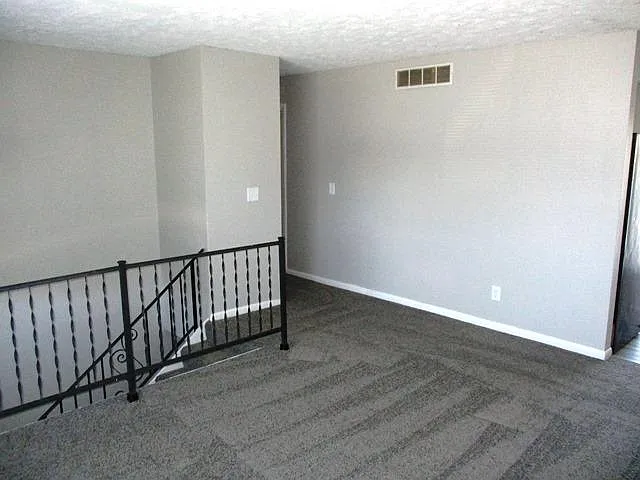 4 bed, $2,180 — Photo 4