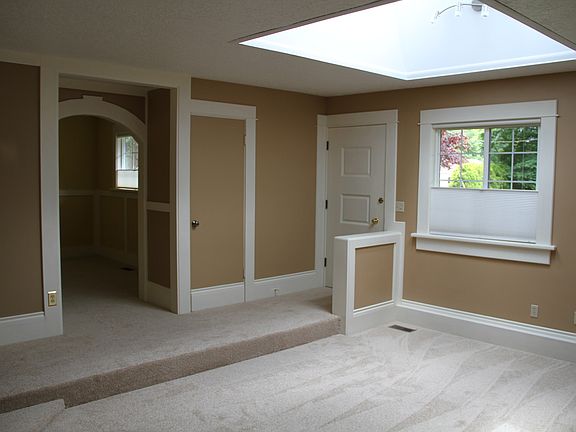 2nd image of 3515 NE 136th Ave