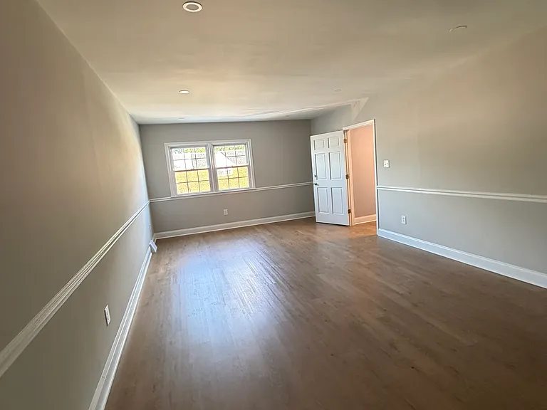 4428 Solly Ave #2 — Photo 8