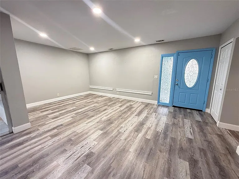 7 Chip Ct — Photo 2