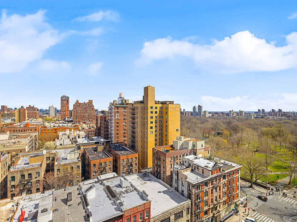 400 Central Park W #17H