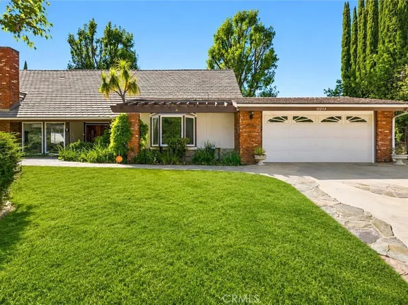 19245 Berclair Ln, Tarzana, CA 91356