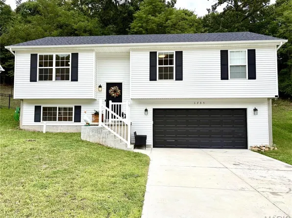 1735 Cherry Blossom Ct, Pevely, MO 63070