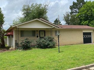 313 NW 5th St, Wilburton, OK 74578