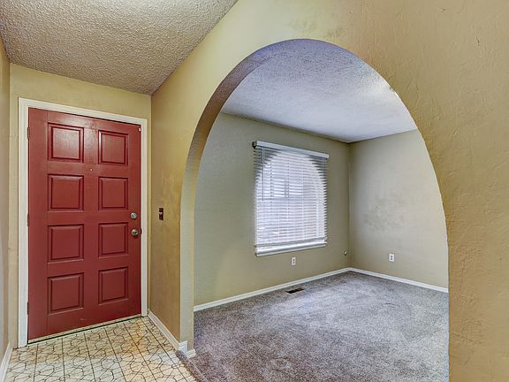 4th image of 8217 NW 6th St
