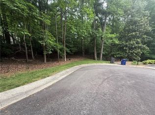 125 Stones Throw Ct, Winston Salem, NC 27106