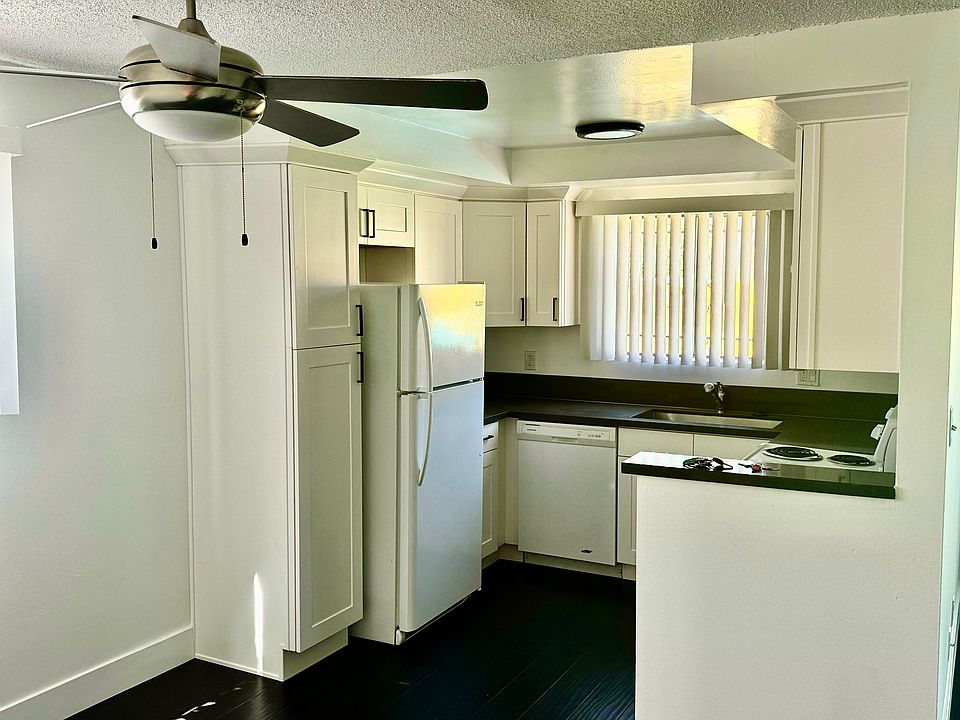 1st image of 739 N Hayworth Ave #4
