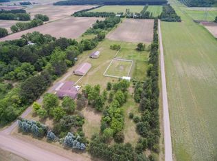 9953 430th St, Harris, MN 55032