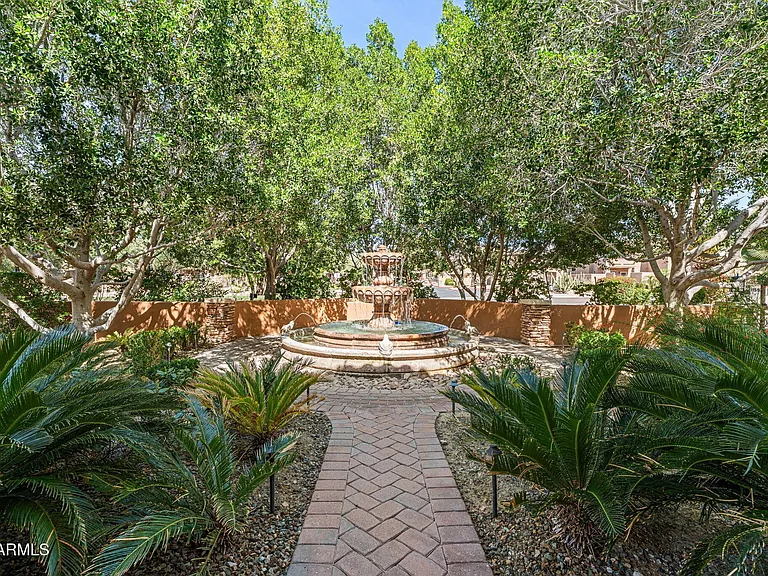 11571 E Cochise Dr — Photo 6