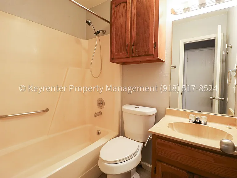 9351 S 89th Ave E — Photo 16