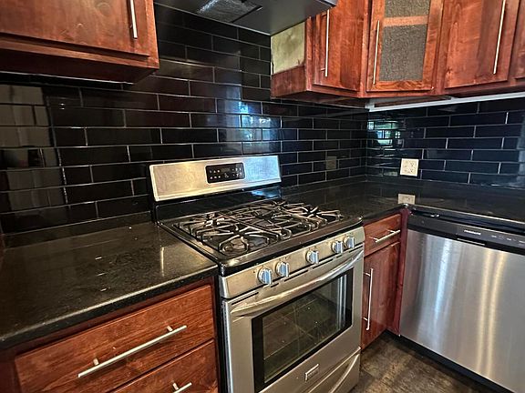 4th image of 1209 Antonio St