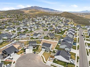 1756 E Seabiscuit Ct, Eagle Mountain, UT 84005