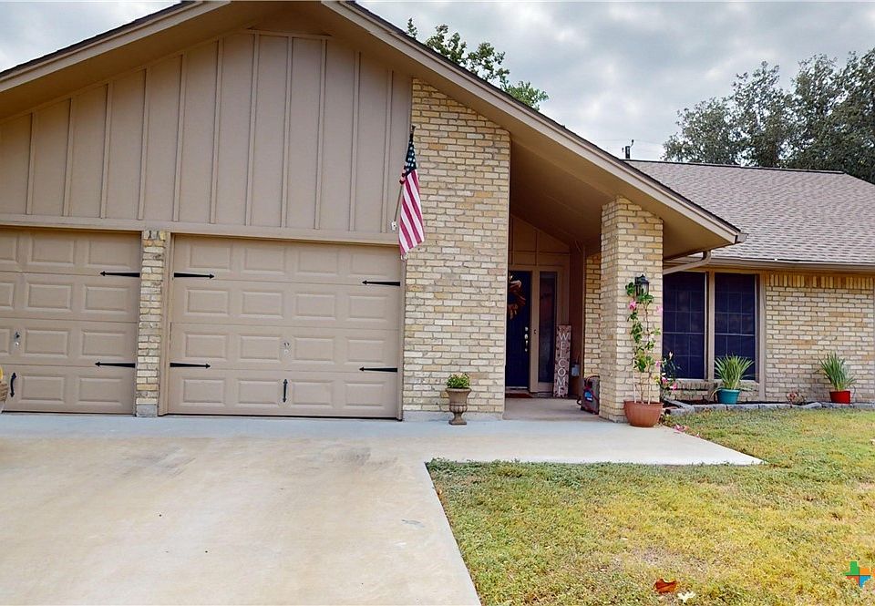 1st image of 113 Bowling Green Dr