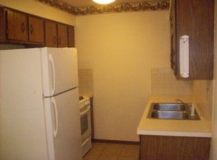 1309 4h Park Rd APT 6, Pontiac, IL 61764