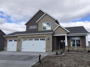 236 Oakshire Dr, Glen Carbon, IL 62034
