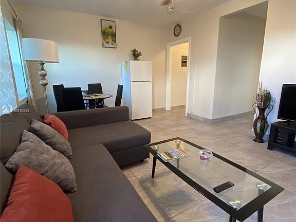 3rd image of 6825 Abbott Ave #7