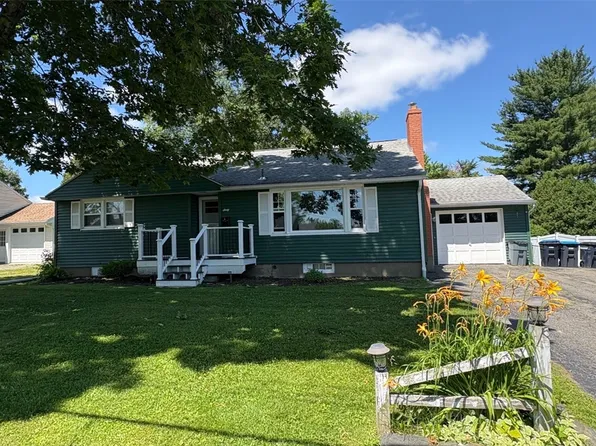 60 Donna Ave, Pittsfield, MA 01201