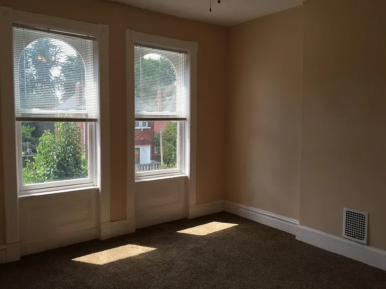 3905 Castleman Ave #A — Photo 9