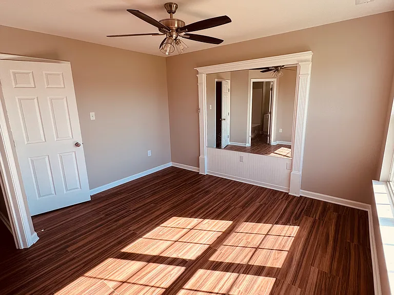7115 Ladd Cir — Photo 17