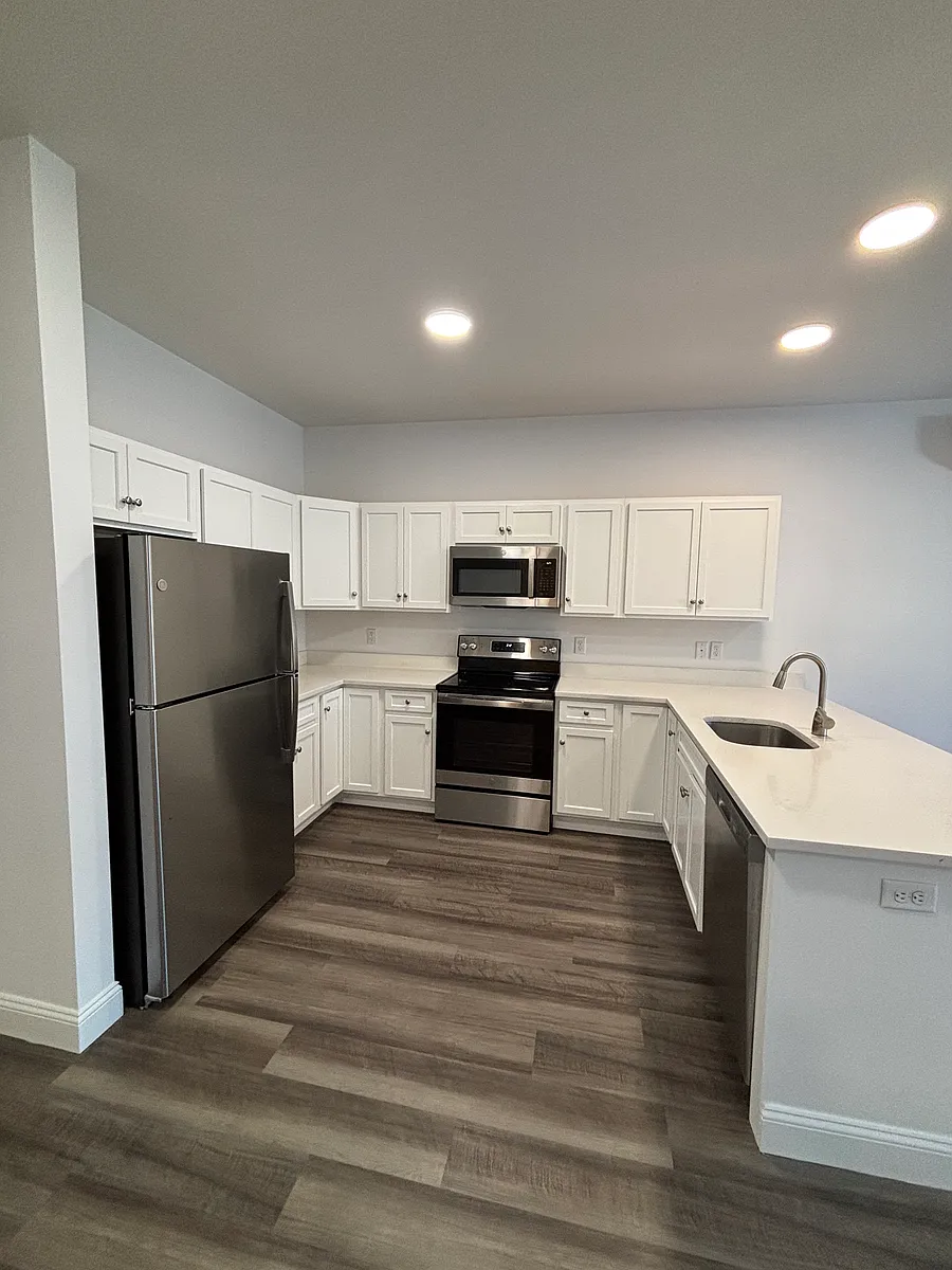 Building Photo - 1790 Springfield Ave #103