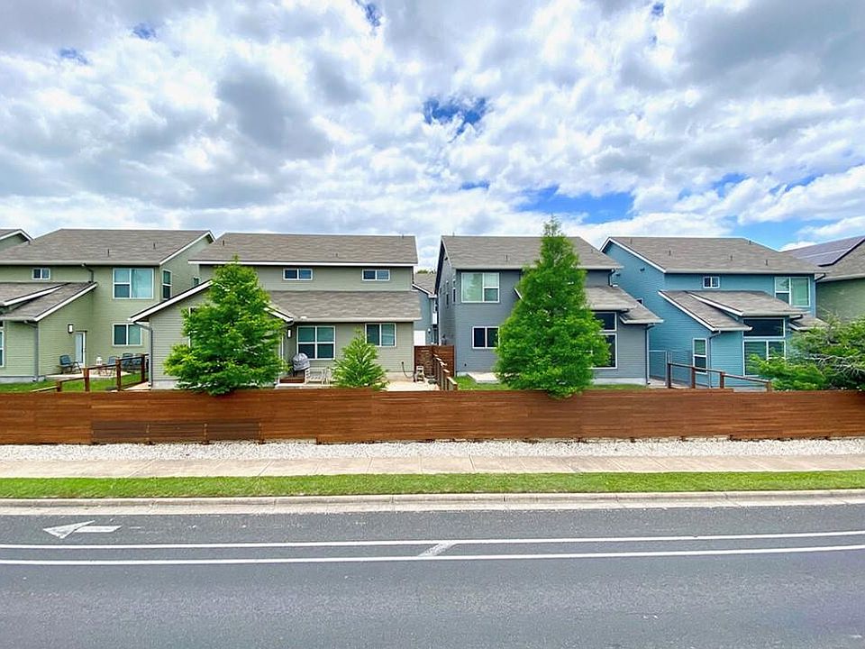 2nd image of 301 W Stassney Ln Unit 26