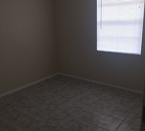 4th image of 602 Renay Ct