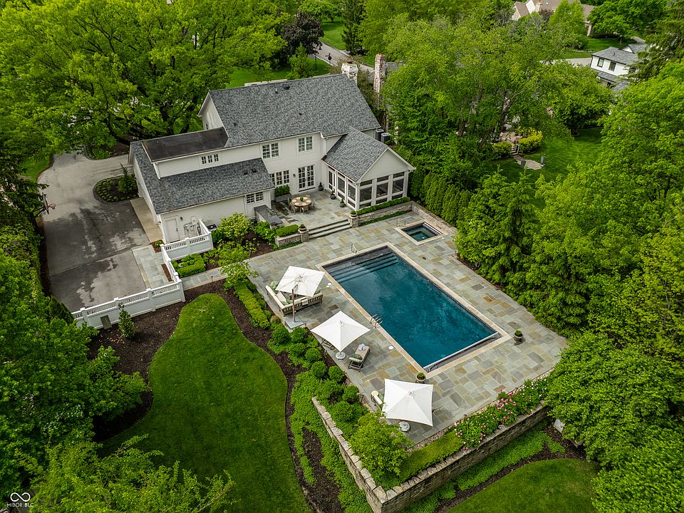 1st image of 532 Dorset Blvd